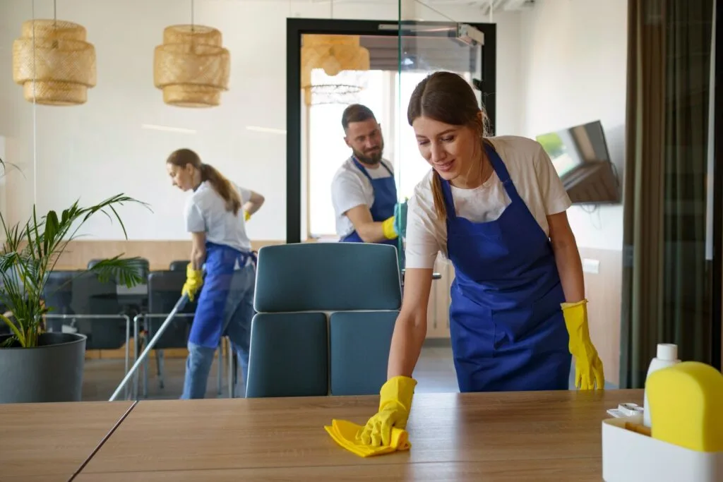 leaving room cleaning